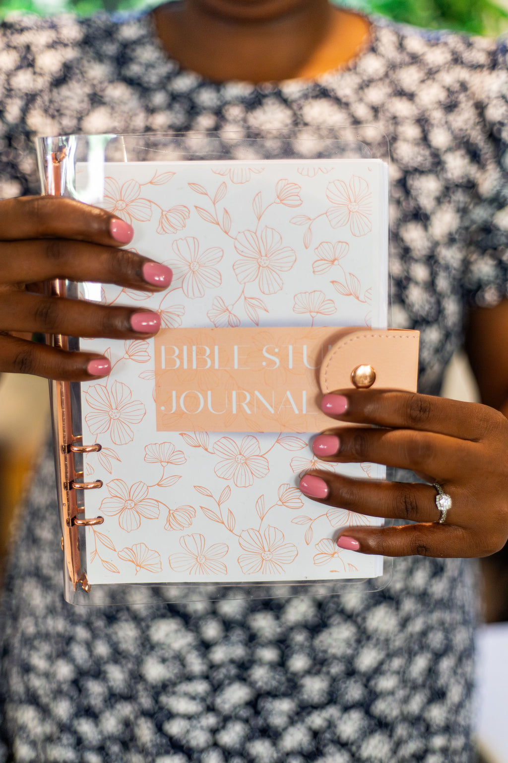Faith & Focus Bible Study Journal - Plan your time with God Intentionally